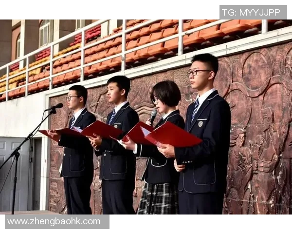 王娜独家揭秘足球技巧与心得分享助你提升球技与战术理解